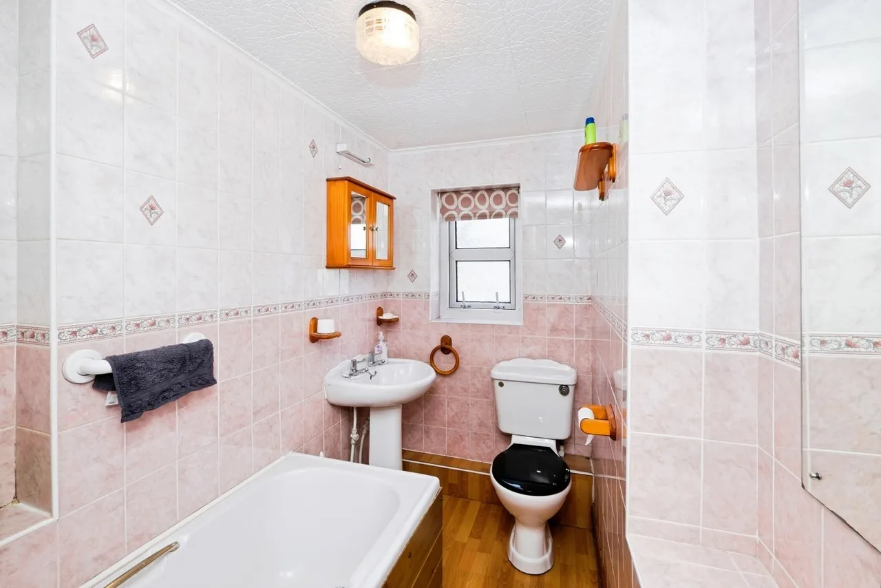 St. James Street, Penzance, TR18, photo 18