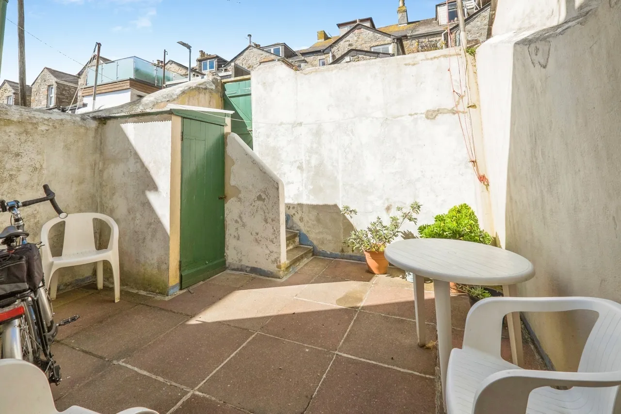 St. James Street, Penzance, TR18, photo 13