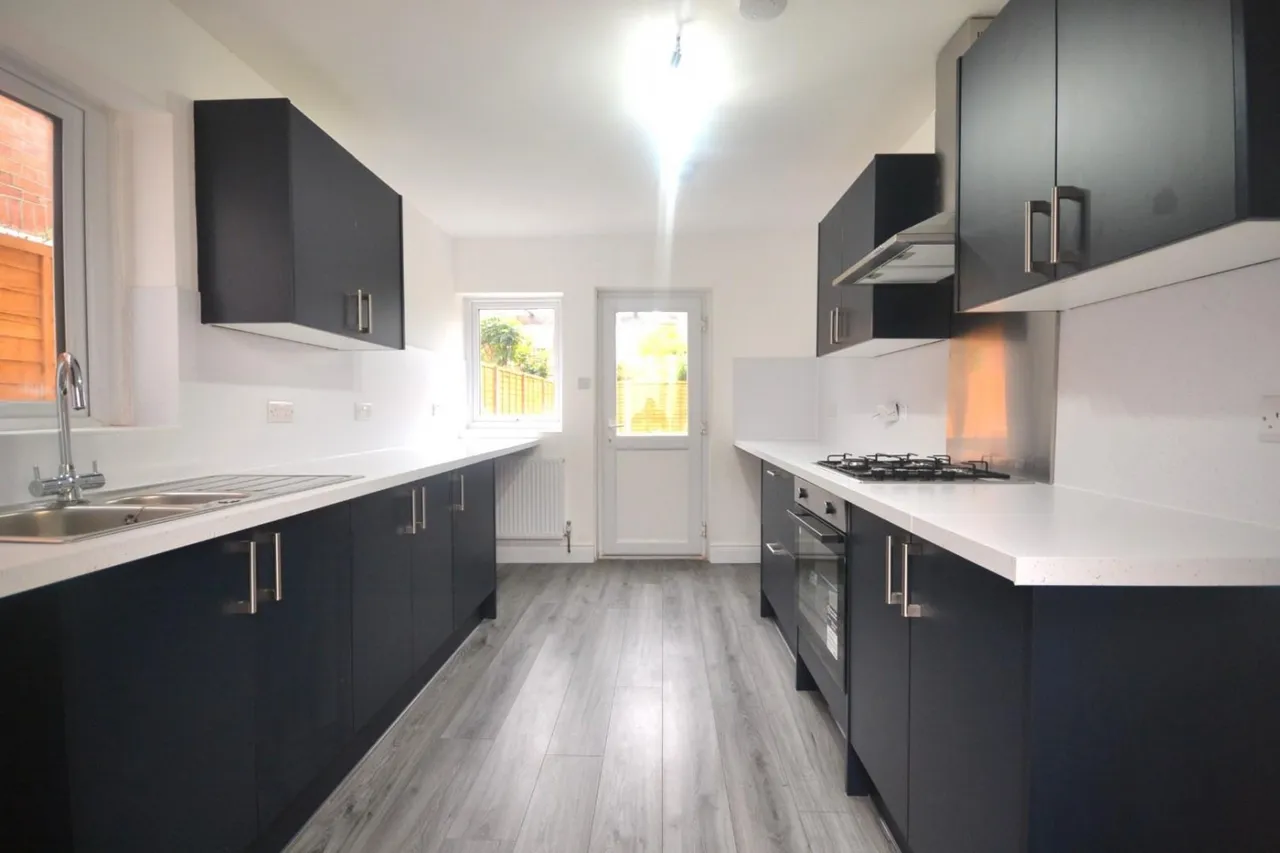 3 bed house to rent, Beresford Road, Reading, RG30