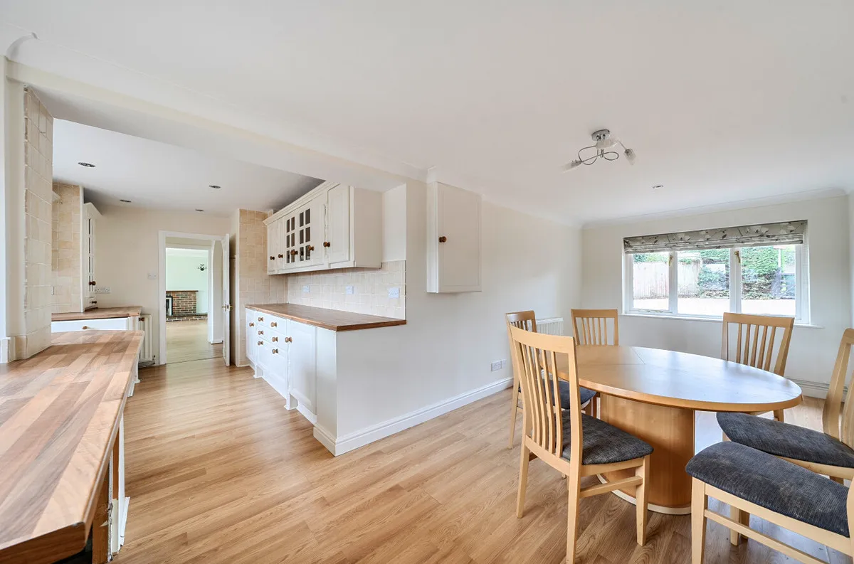 Coldwaltham, RH20, photo 4