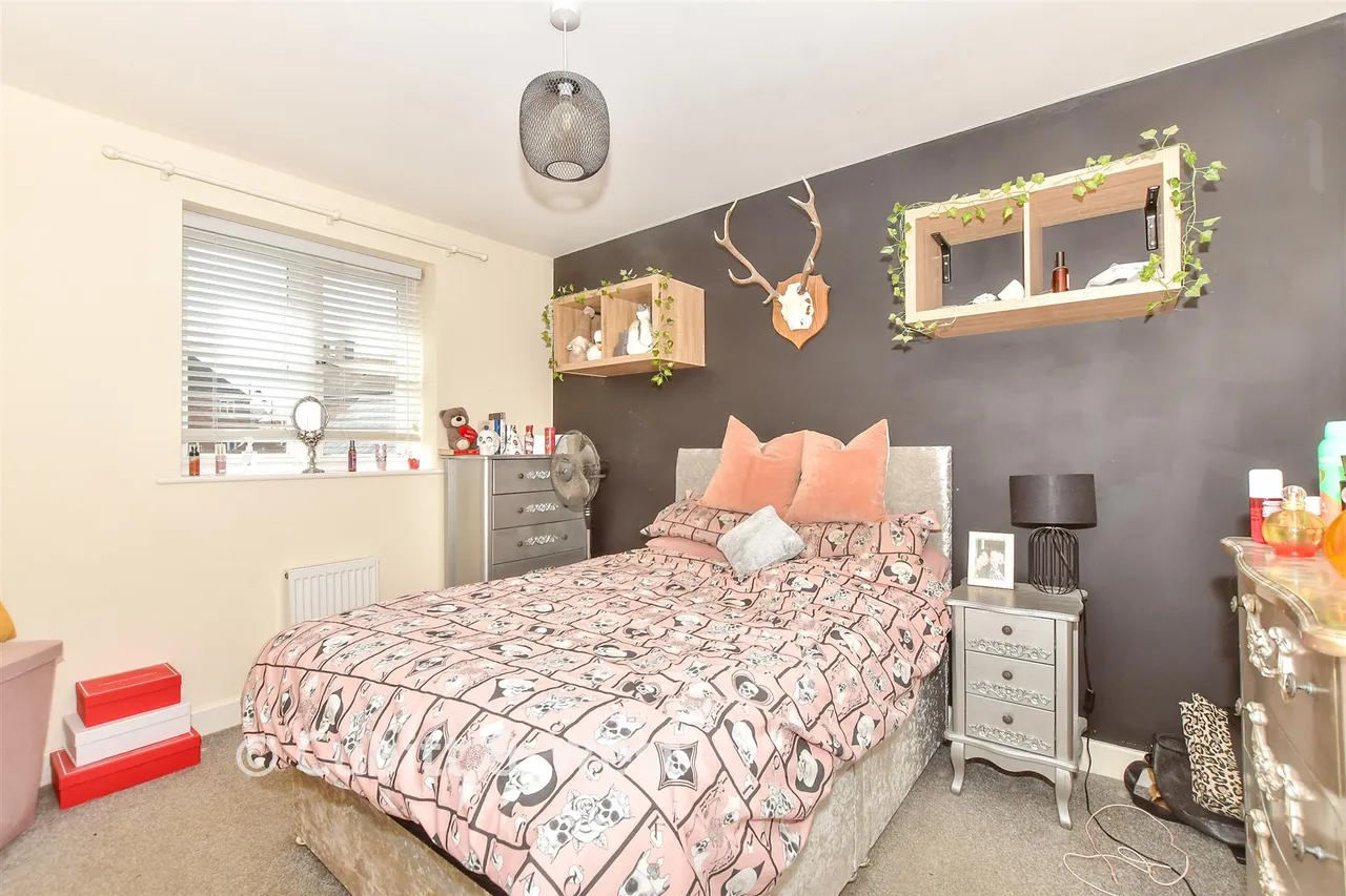 Ellisons Crescent, Waterlooville, PO7, photo 5