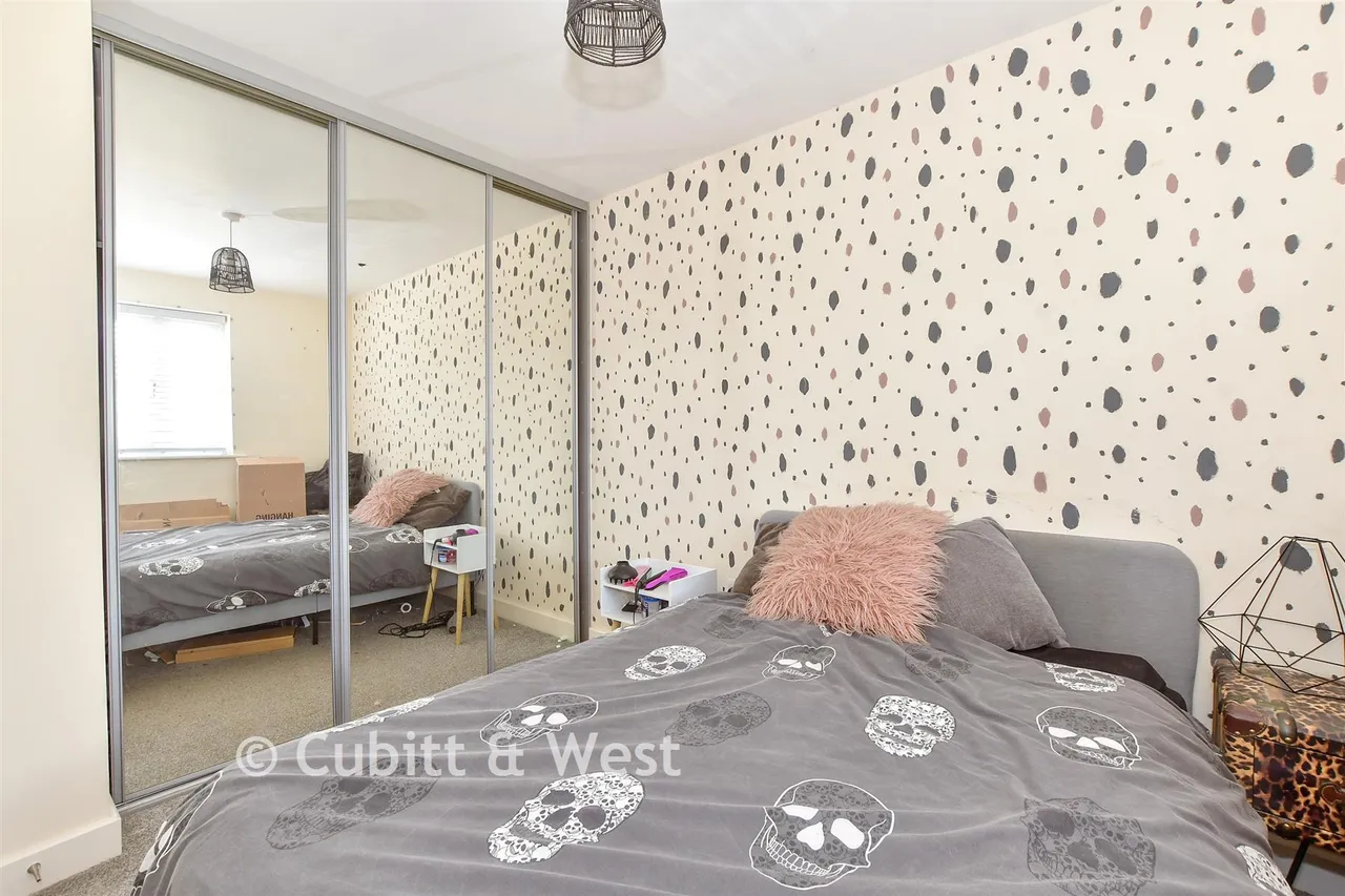 Ellisons Crescent, Waterlooville, PO7, photo 6