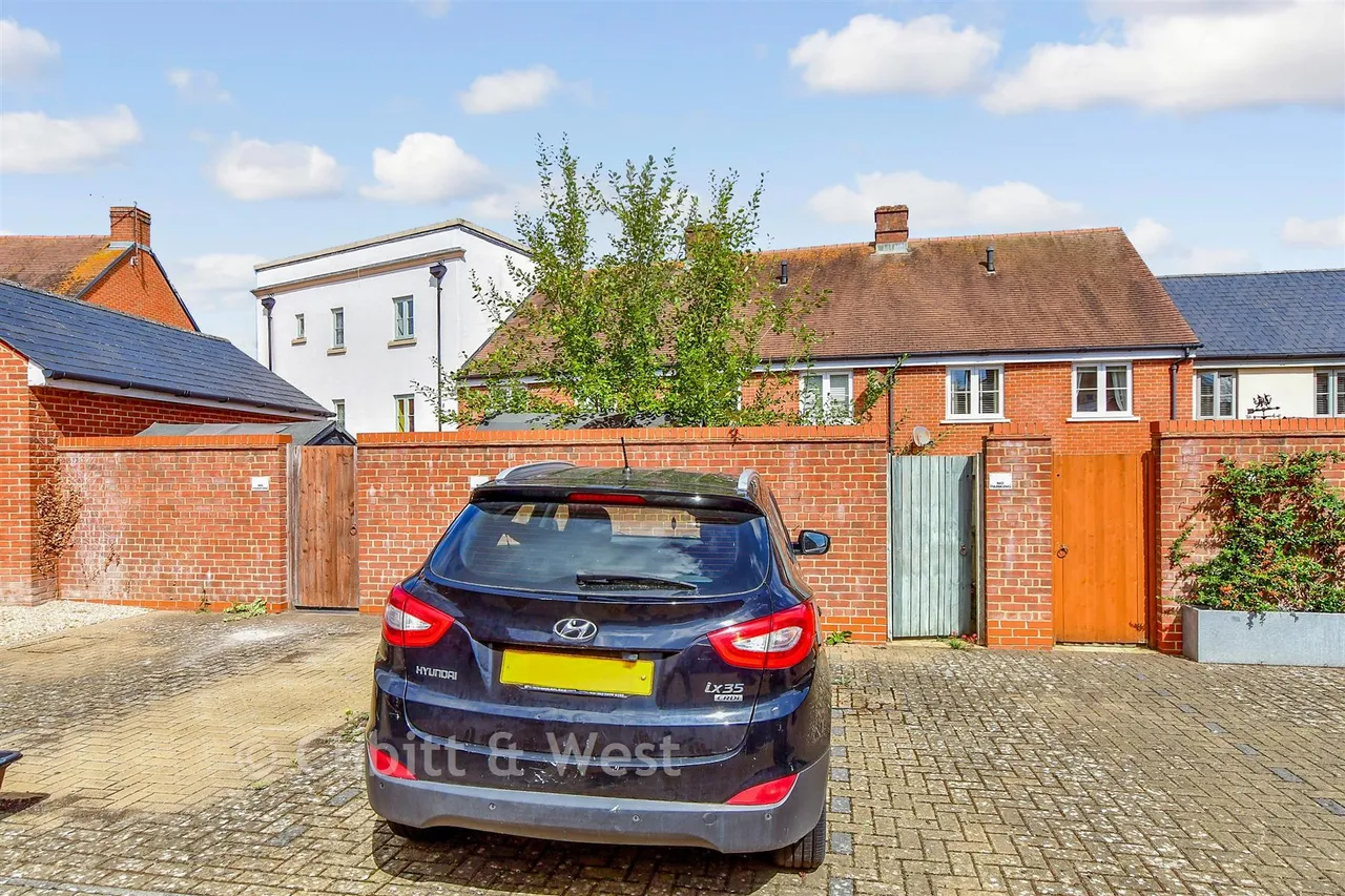 Ellisons Crescent, Waterlooville, PO7, photo 7