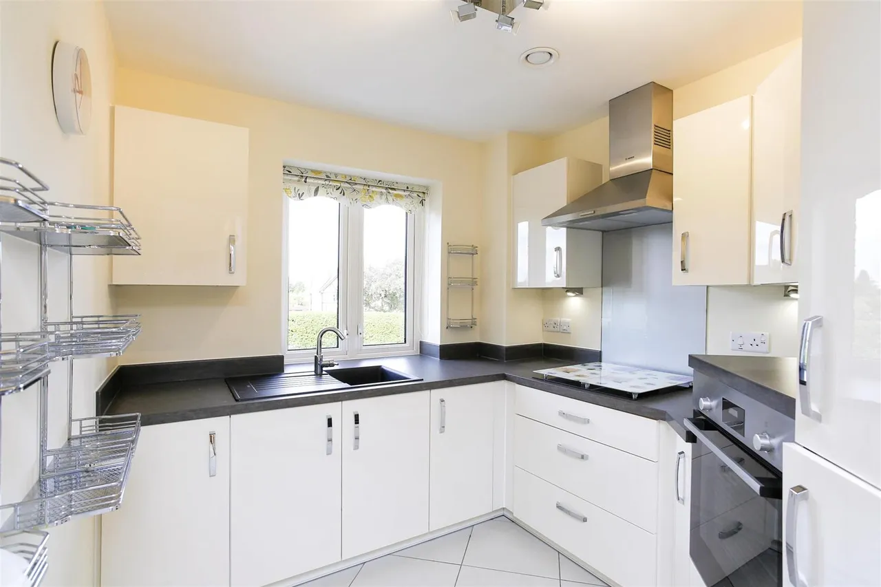 Wenlock Road, Shrewsbury, SY2, photo 2