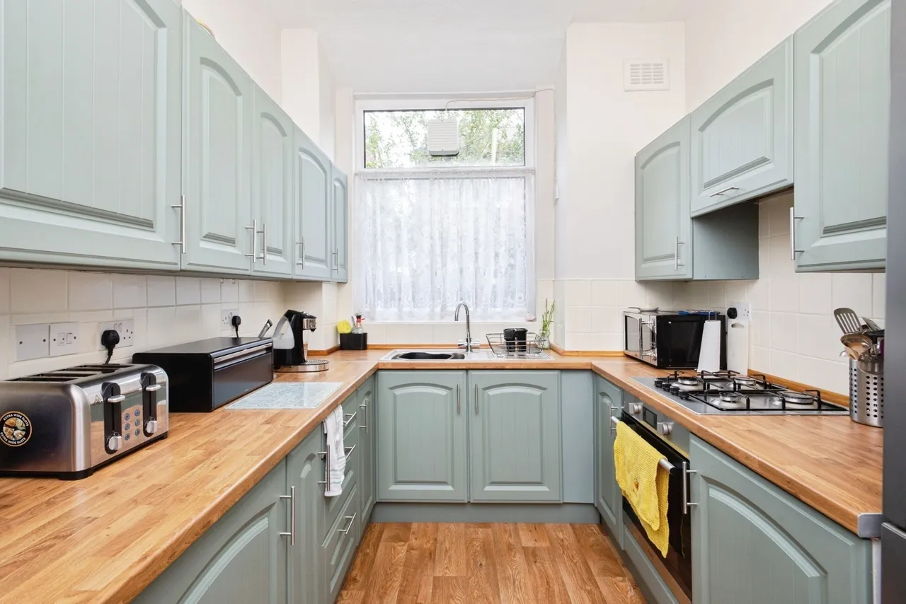 Whitethorn Avenue, Whalley Range, Manchester, M16, photo 2