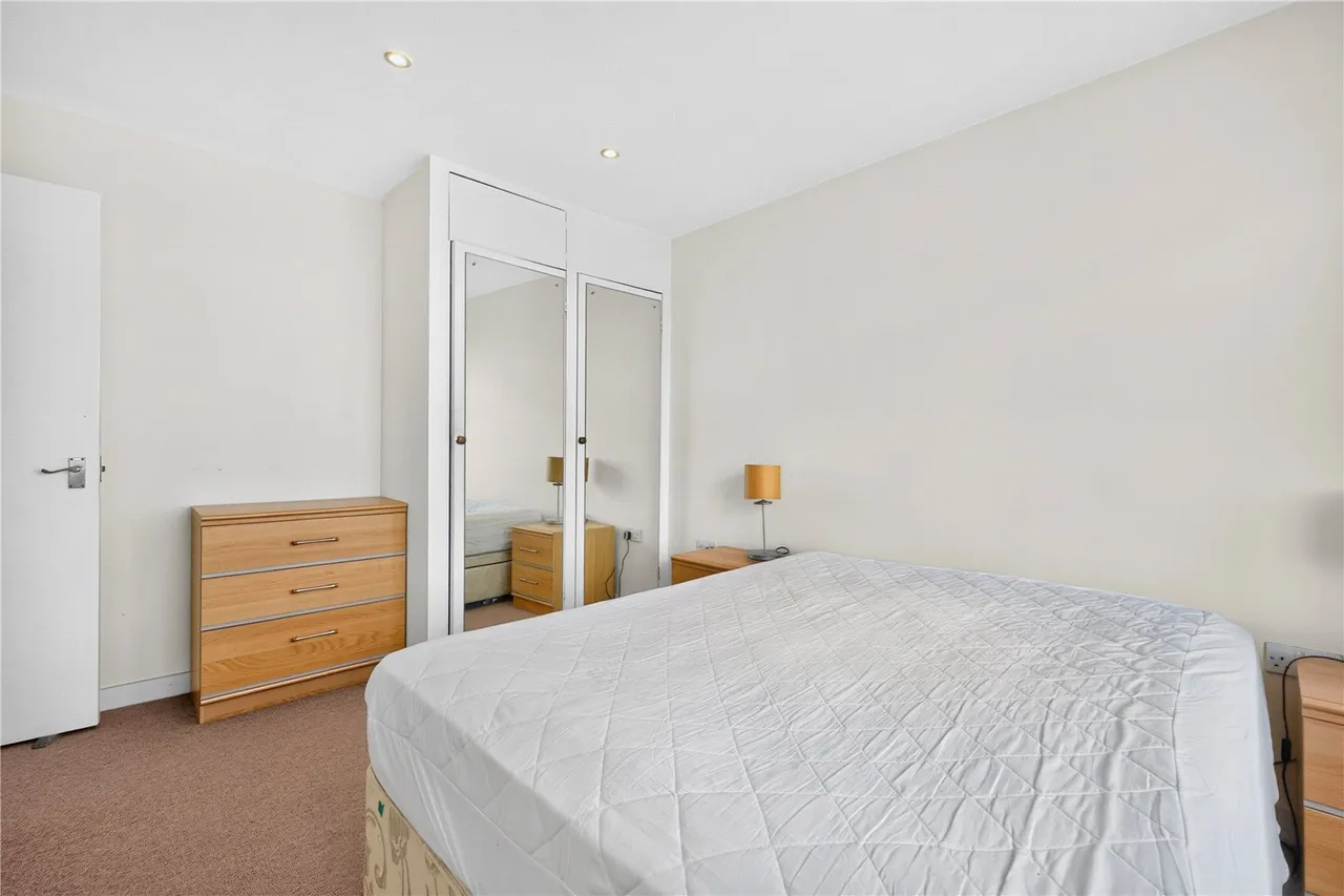Tower Bridge Road, London, SE1, photo 11