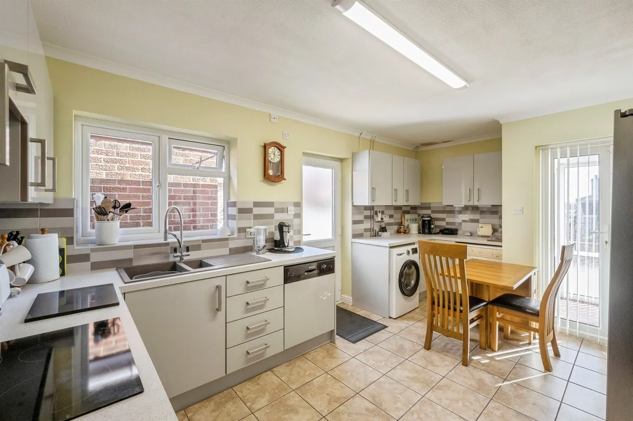Back Street, East Stockwith, DN21, photo 2