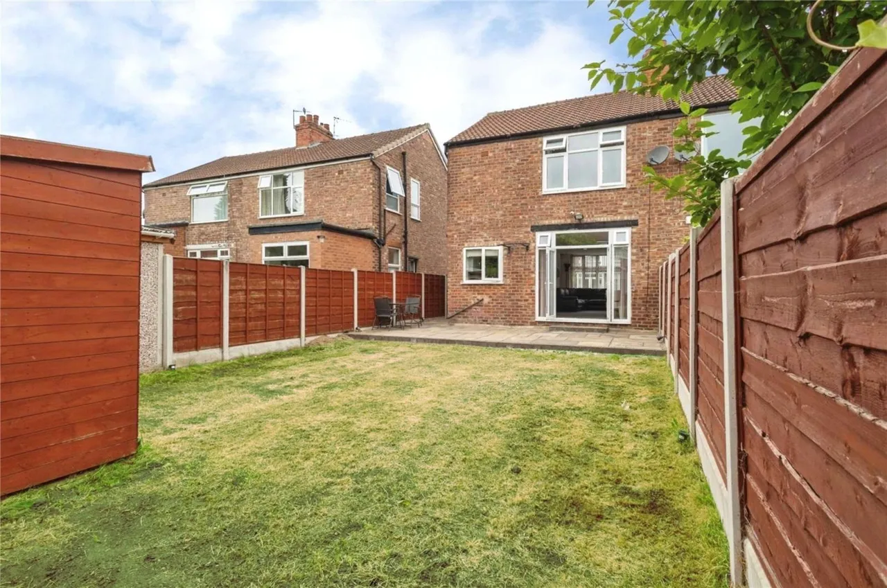 Homestead Crescent, Manchester, Greater Manchester, M19, photo 16