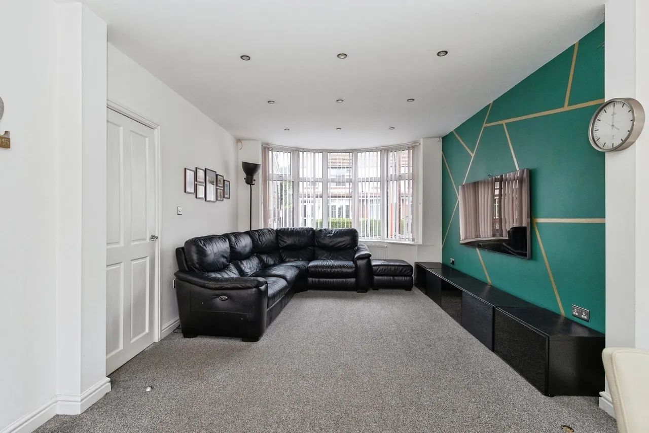 Homestead Crescent, Manchester, Greater Manchester, M19, photo 7