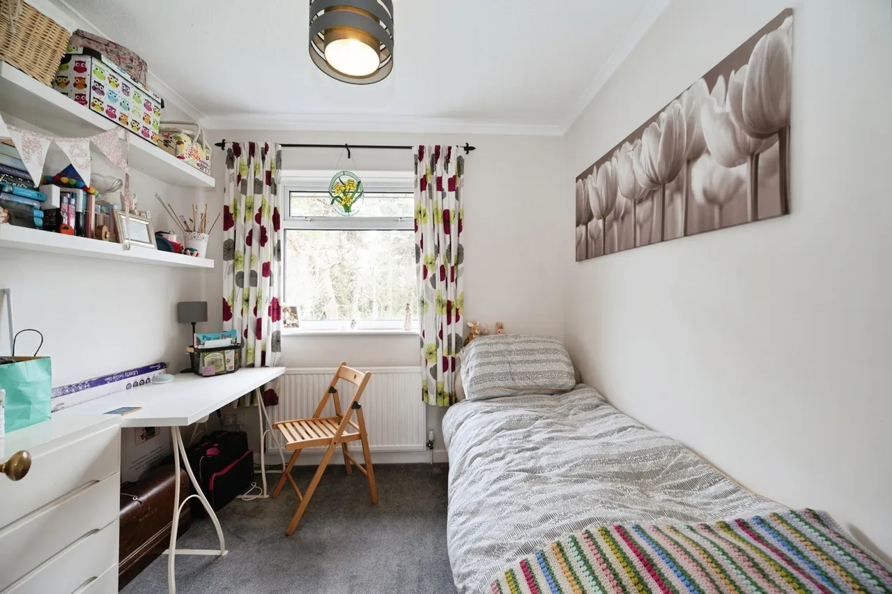 Teal Close, Hayling Island, PO11, photo 15