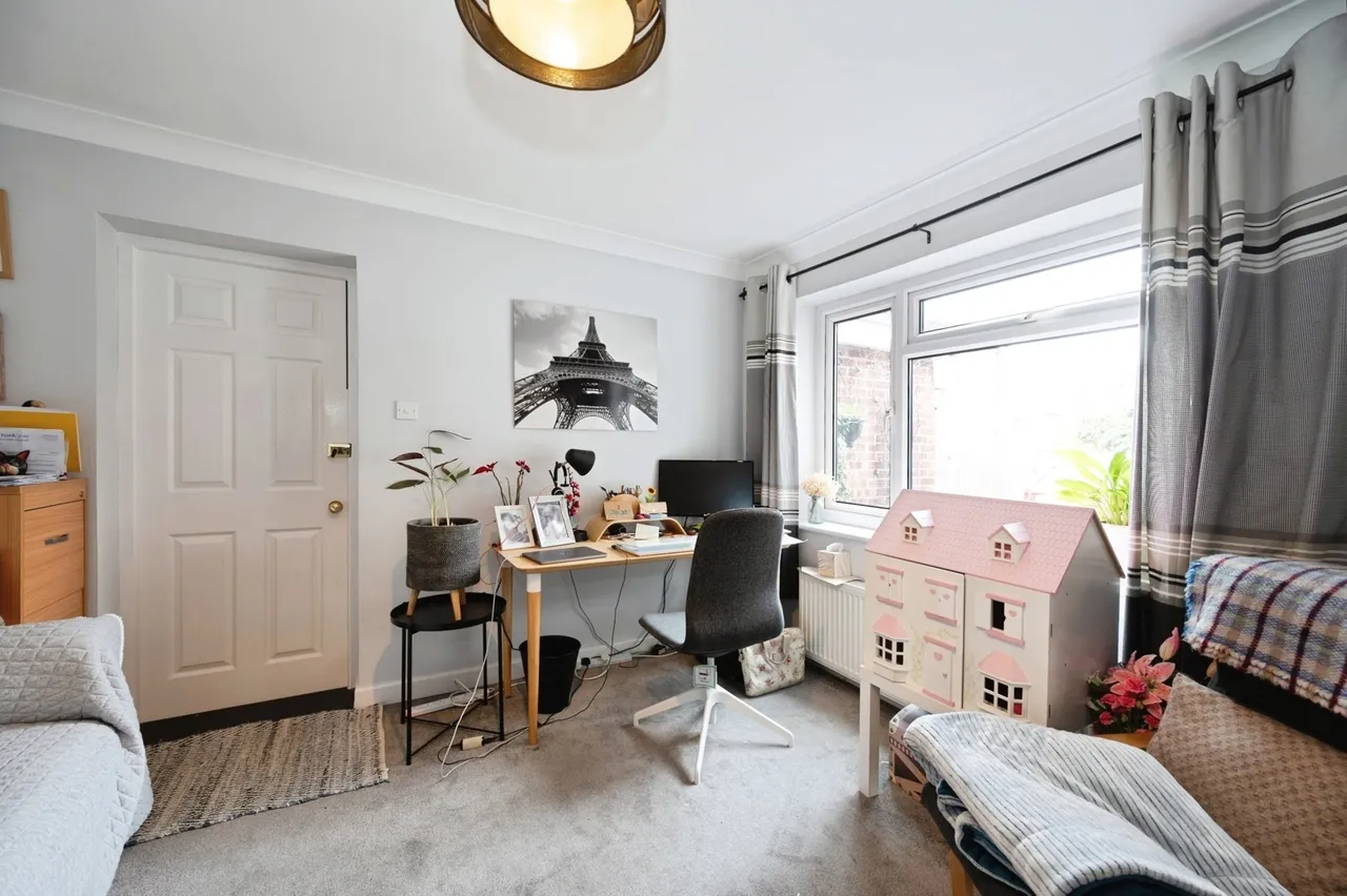 Teal Close, Hayling Island, PO11, photo 16