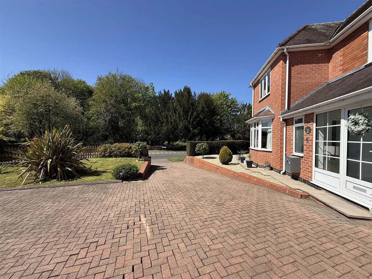 Burnside, Rolleston-On-Dove, DE13, photo 23