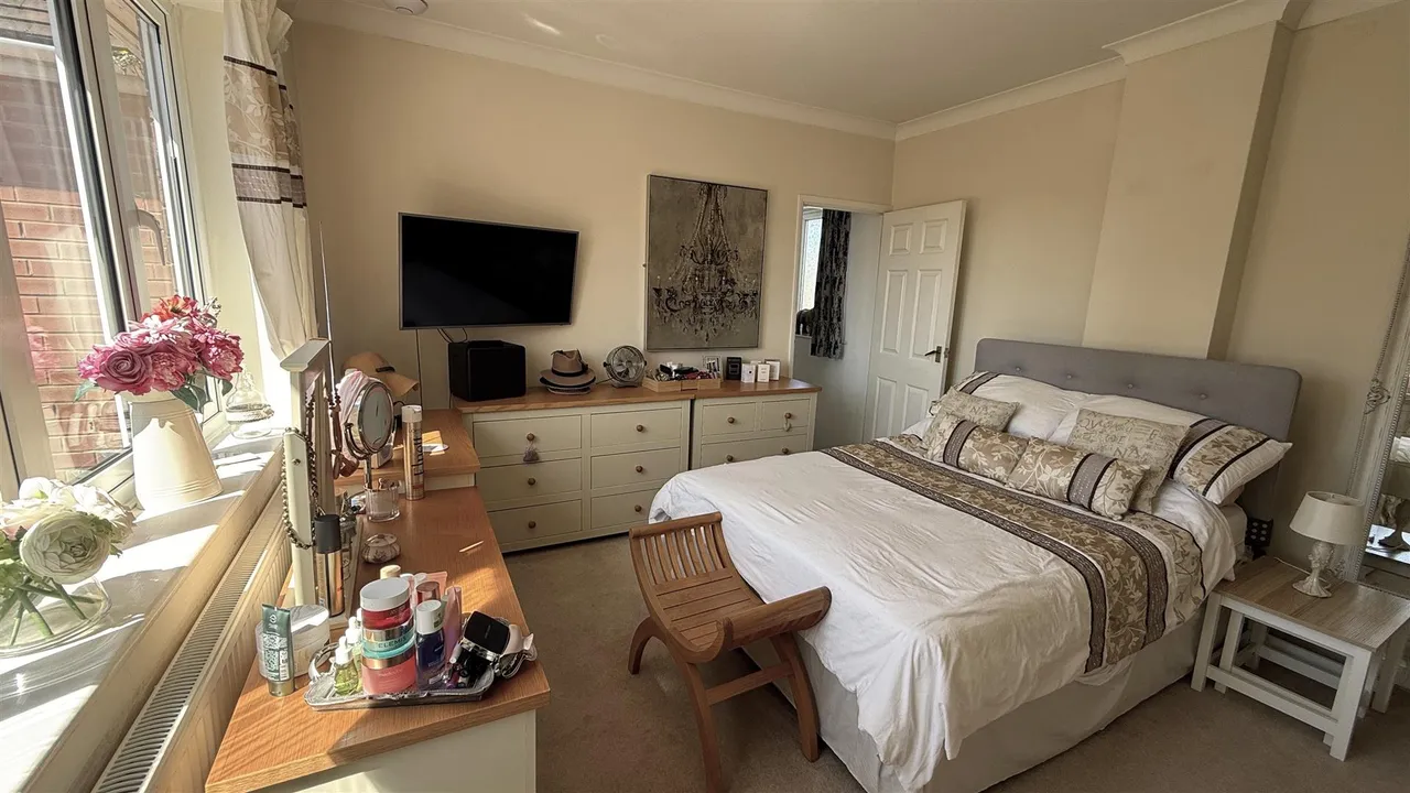 Burnside, Rolleston-On-Dove, DE13, photo 17