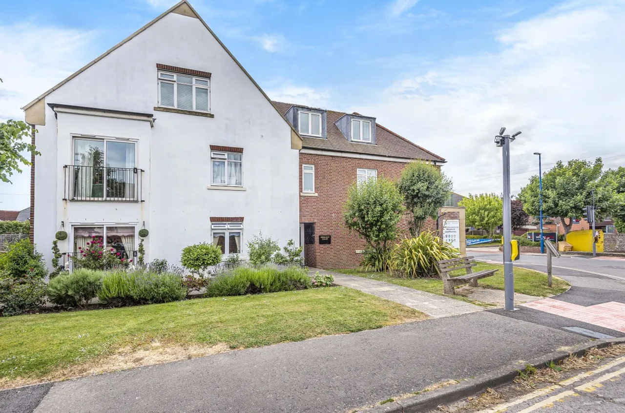 1 bed property for sale, Malthouse Road, Selsey, PO20