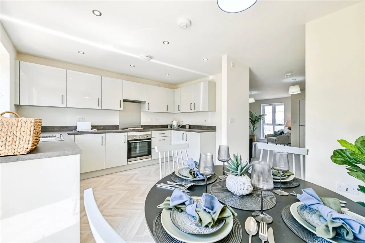 Trentside, Beeston, NG90, photo 3