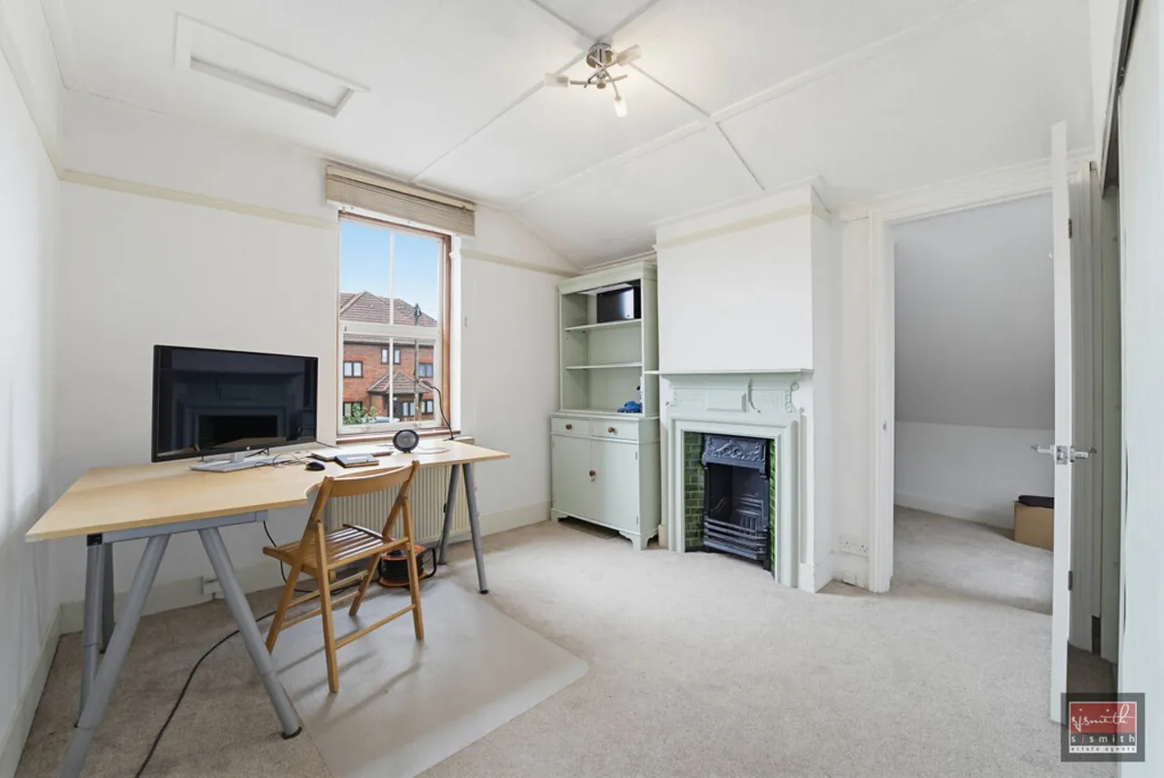 Stanwell Road, Ashford, photo 9