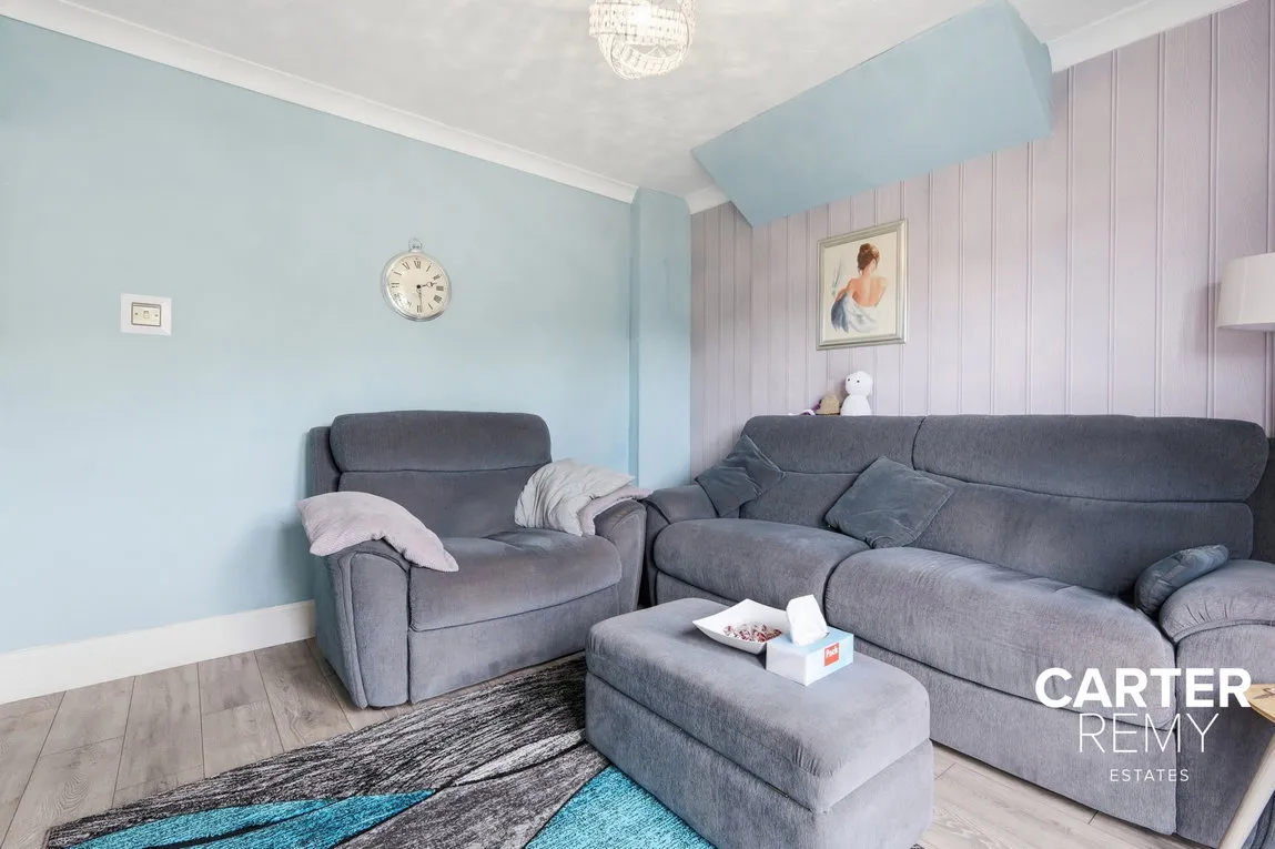 Moore Avenue, Grays, RM20 4XW, photo 9