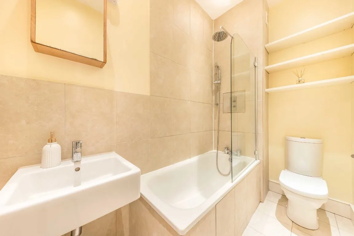 Harbut Road, SW11, photo 5