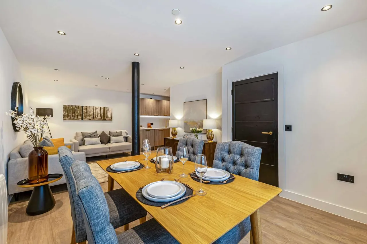 Brewers Quay, Hope Square, Weymouth, Dorset, DT4 8TR, photo 4