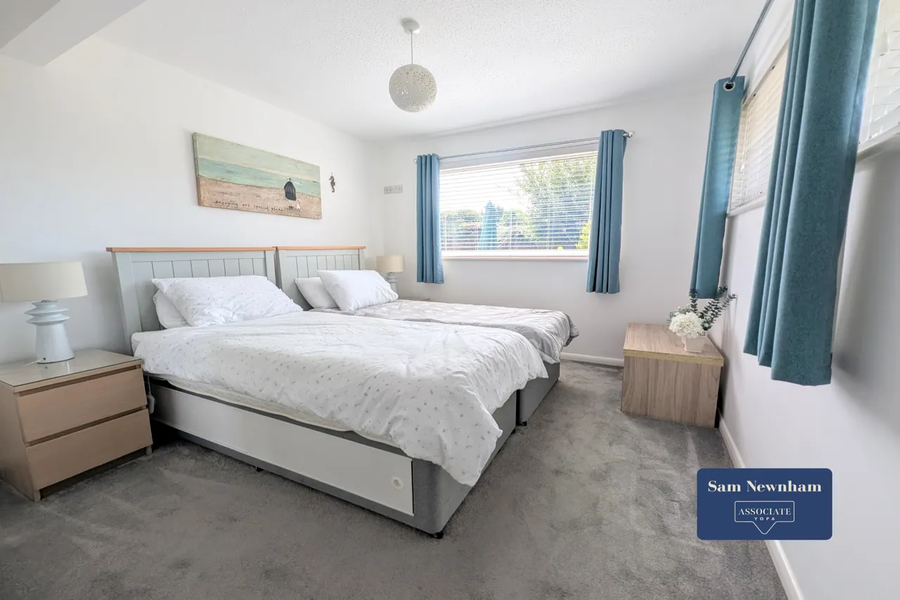 Central Way, Sandown, PO36, photo 8