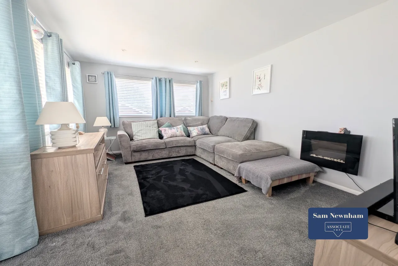 Central Way, Sandown, PO36, photo 4