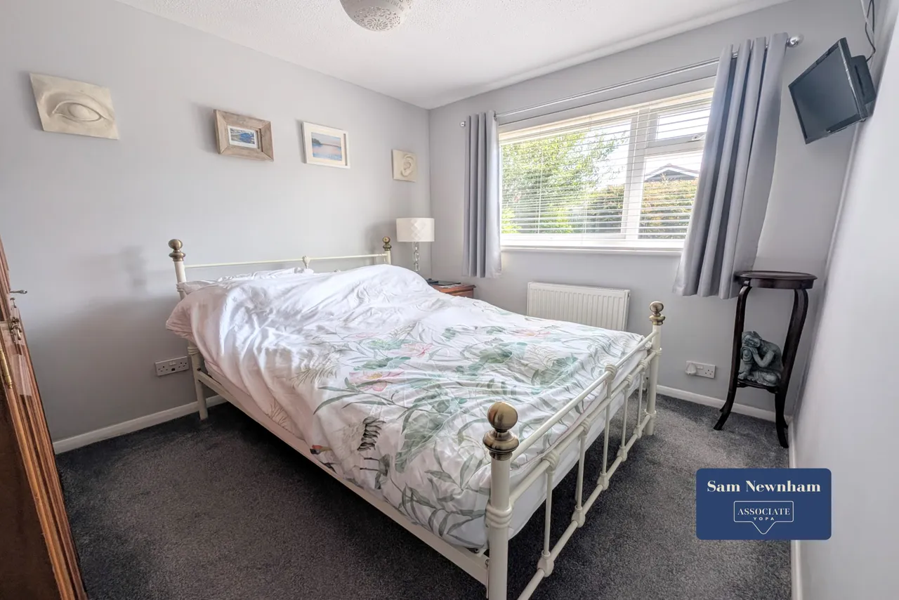 Central Way, Sandown, PO36, photo 9