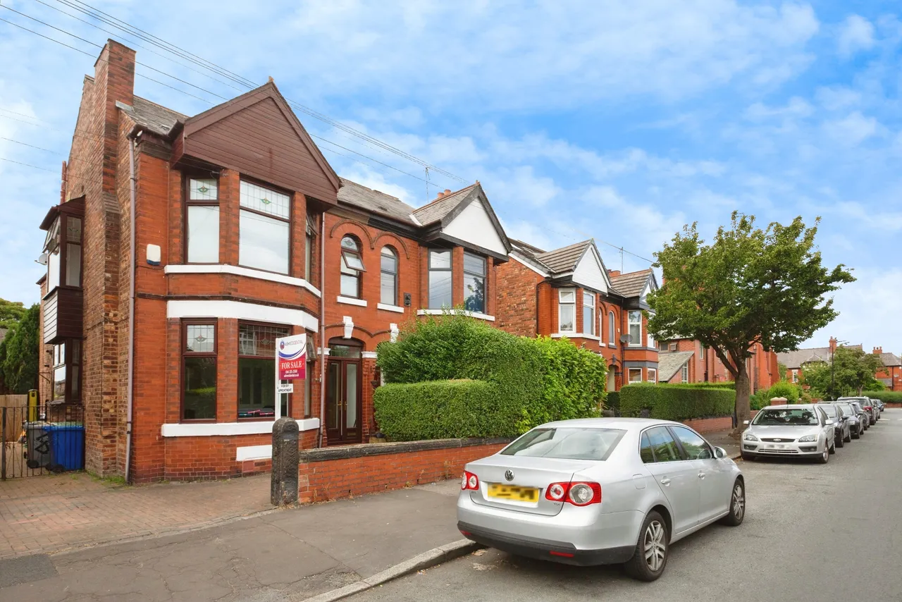 4 bed house for sale — St. Johns Road, Manchester