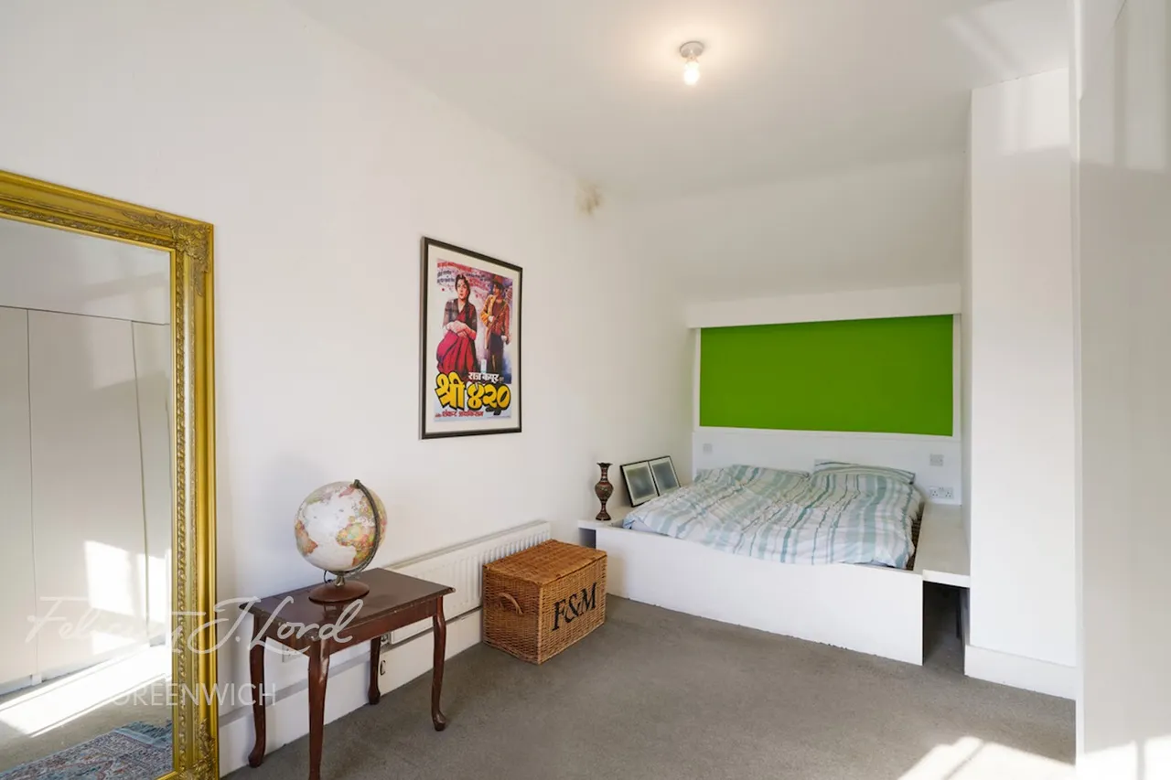 Lewisham Way, London, photo 21