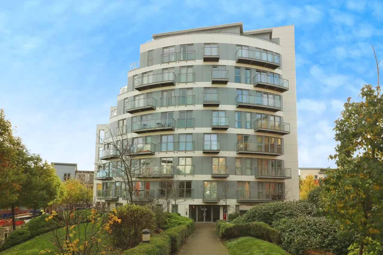 2 bed flat for sale, Charrington Place, St Albans, AL1