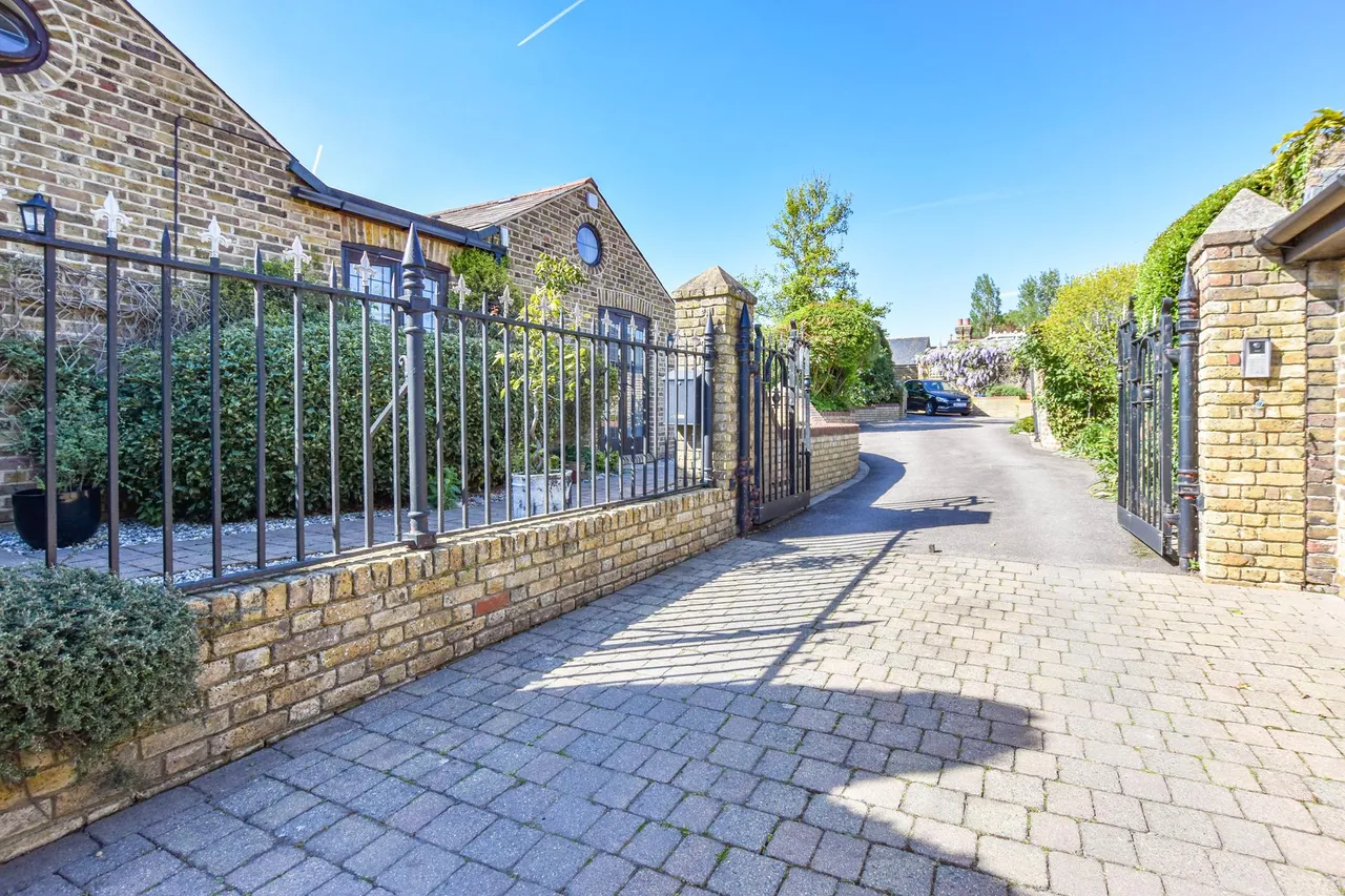 White Stubbs Lane, Broxbourne, photo 39