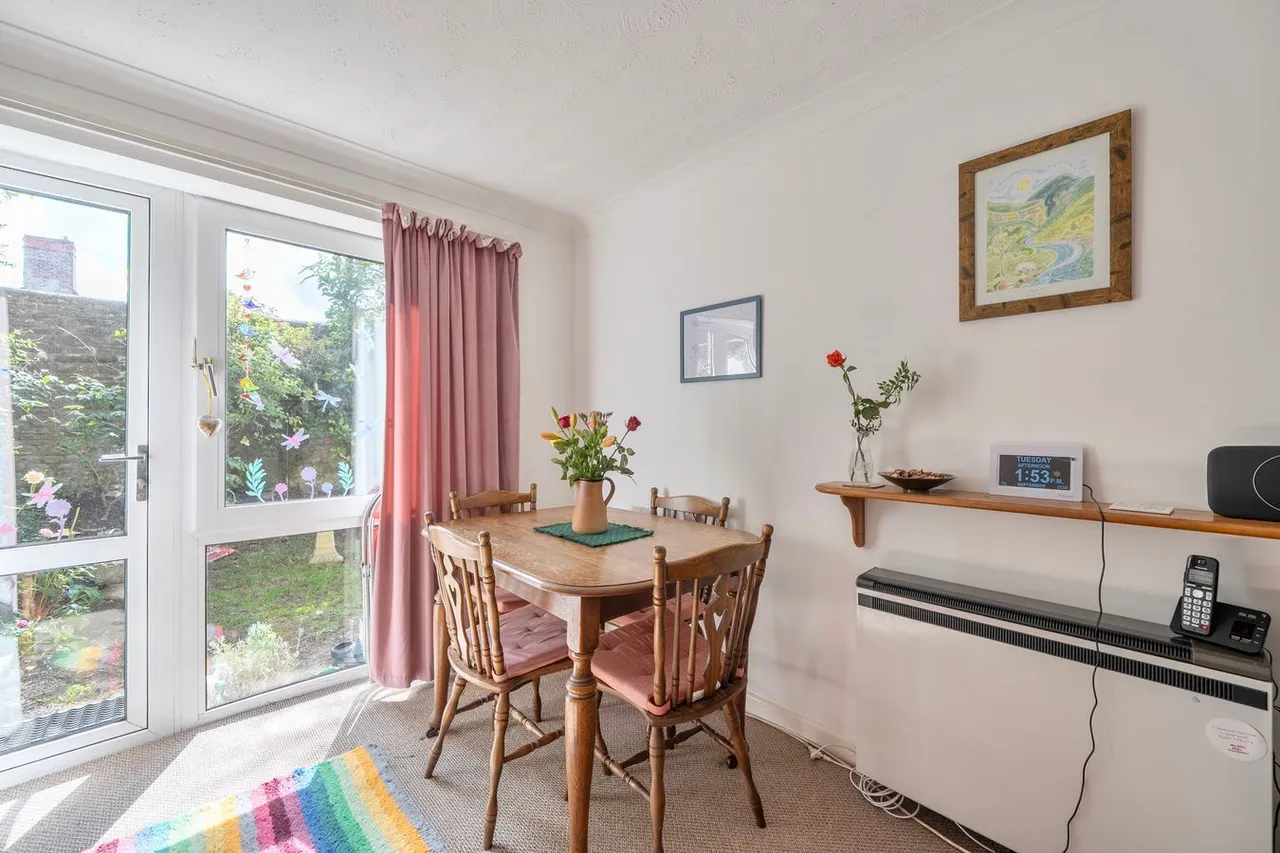 Carrington Way, Wincanton, BA9, photo 6