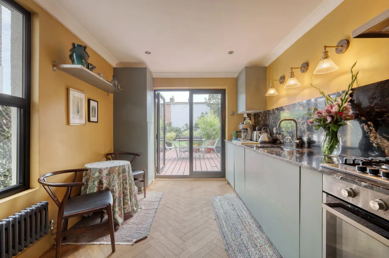 Radlix Road, London, E10, photo 3
