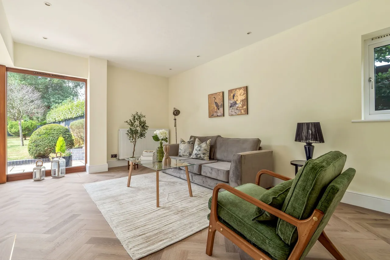 Yew Tree Way, Macclesfield, photo 9