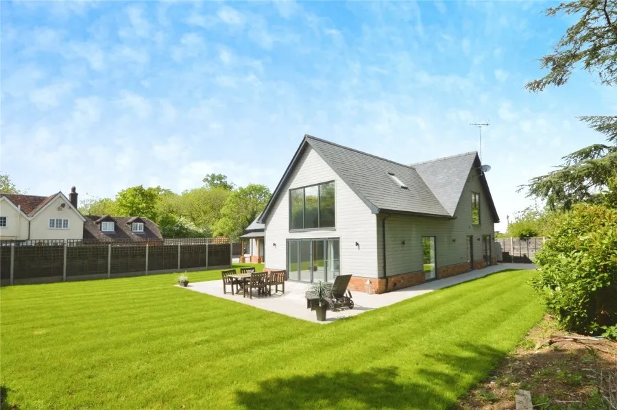 with 4 bedrooms in Howe Green, Great Hallingbury, CM22, photo 23