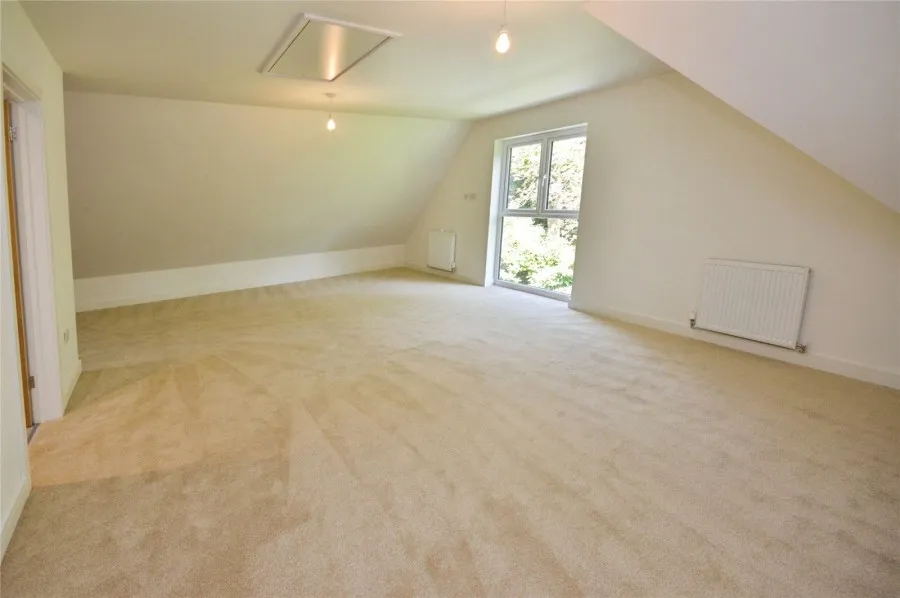 with 4 bedrooms in Howe Green, Great Hallingbury, CM22, photo 8