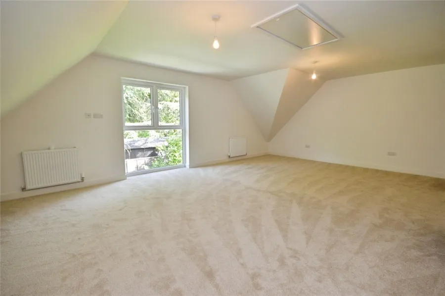 with 4 bedrooms in Howe Green, Great Hallingbury, CM22, photo 19