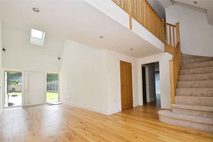 with 4 bedrooms in Howe Green, Great Hallingbury, CM22, photo 2