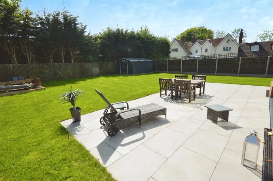with 4 bedrooms in Howe Green, Great Hallingbury, CM22, photo 11
