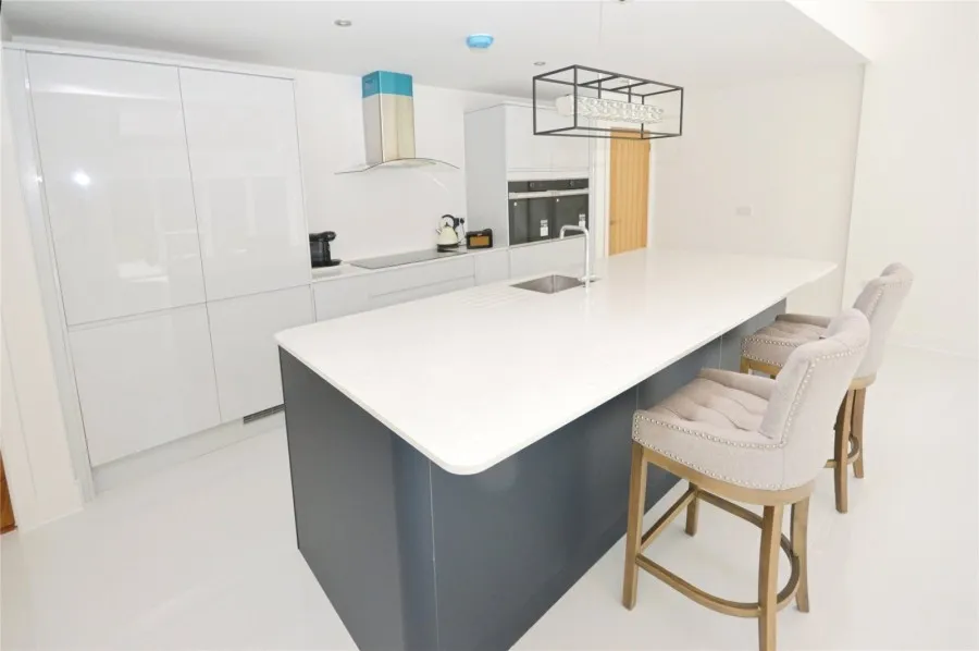 with 4 bedrooms in Howe Green, Great Hallingbury, CM22, photo 7