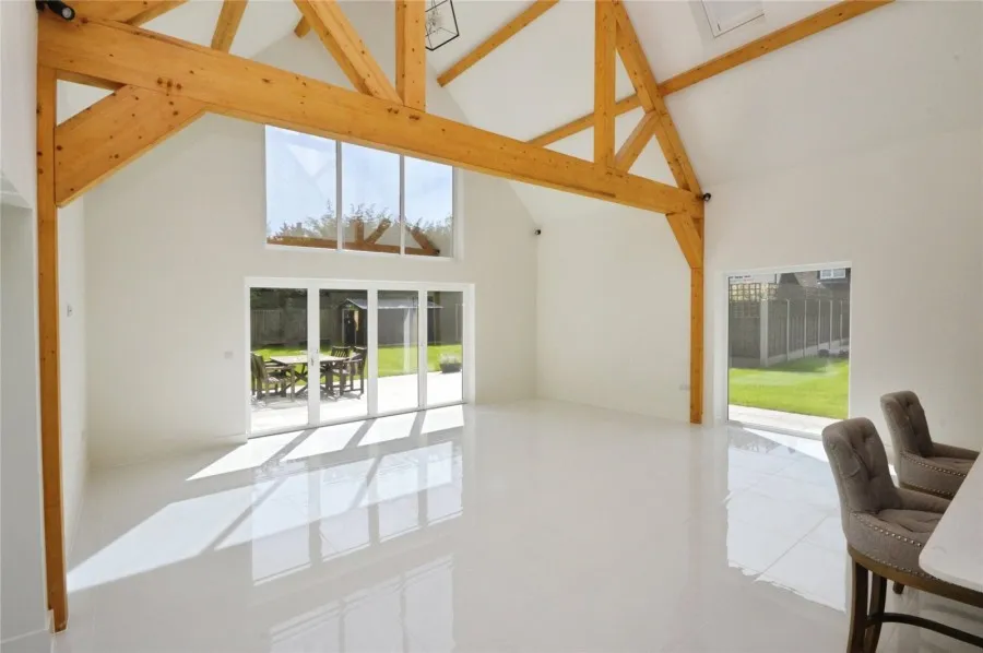 with 4 bedrooms in Howe Green, Great Hallingbury, CM22, photo 5
