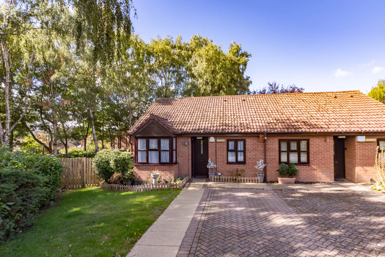 2 bed house for sale — Windleden Road, Loughborough, Loughborough, LE11 4HD