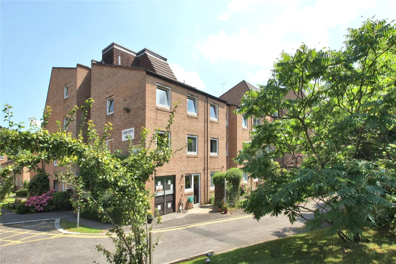 1 bed property for sale, Mount Hermon Road, Woking, GU22