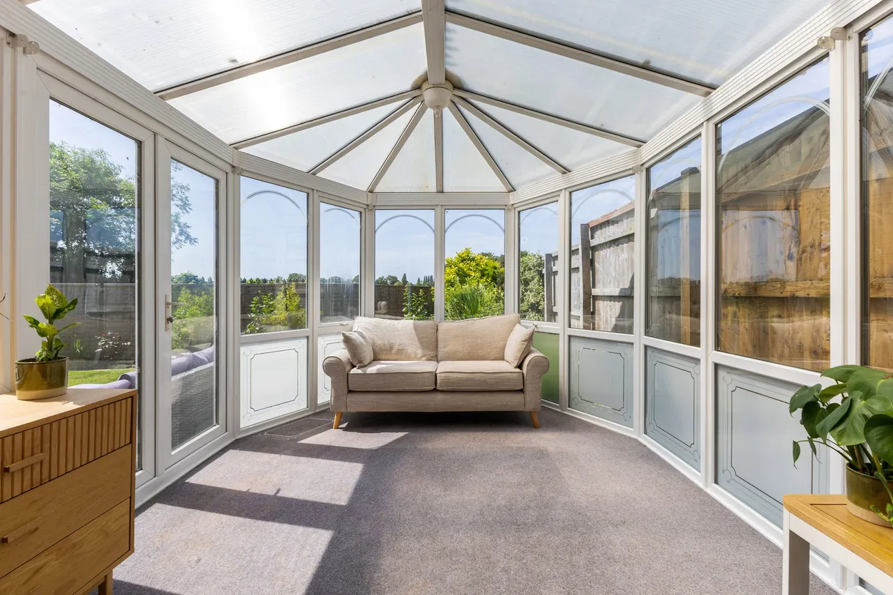 Thomond Close, Wymans Brook, GL50, photo 8