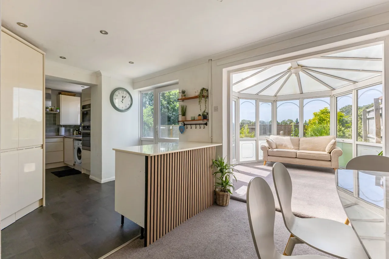 Thomond Close, Wymans Brook, GL50, photo 6