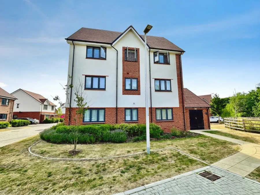 Quiller Avenue, Arborfield Green, RG2, photo 12