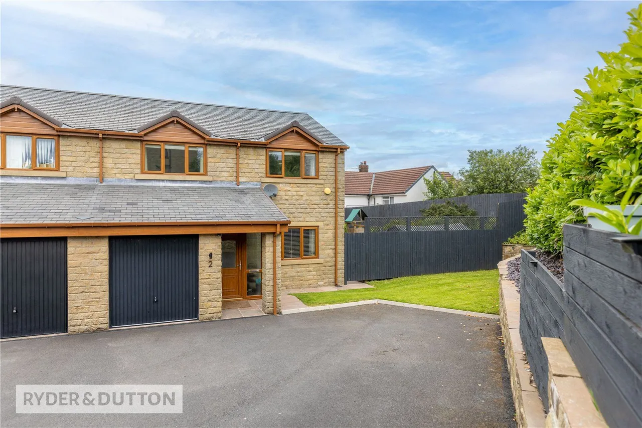 Carr Farm Close, Rawtenstall, BB4, photo 11