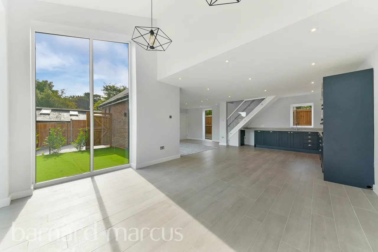 Holmwood Close, Cheam, SM2, photo 6
