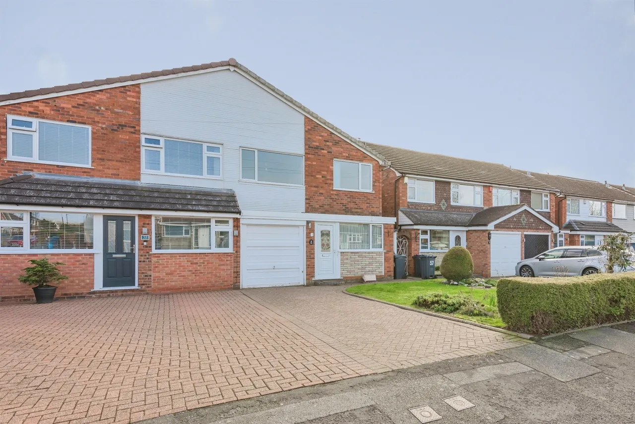 3 bed house for sale — Terry Drive, SUTTON COLDFIELD