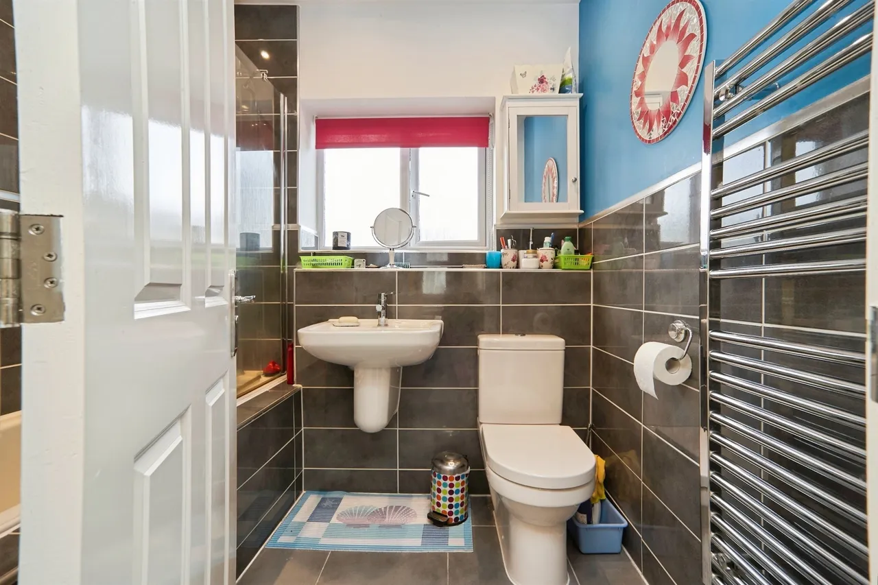Mellor Close, Otley, LS21, photo 17