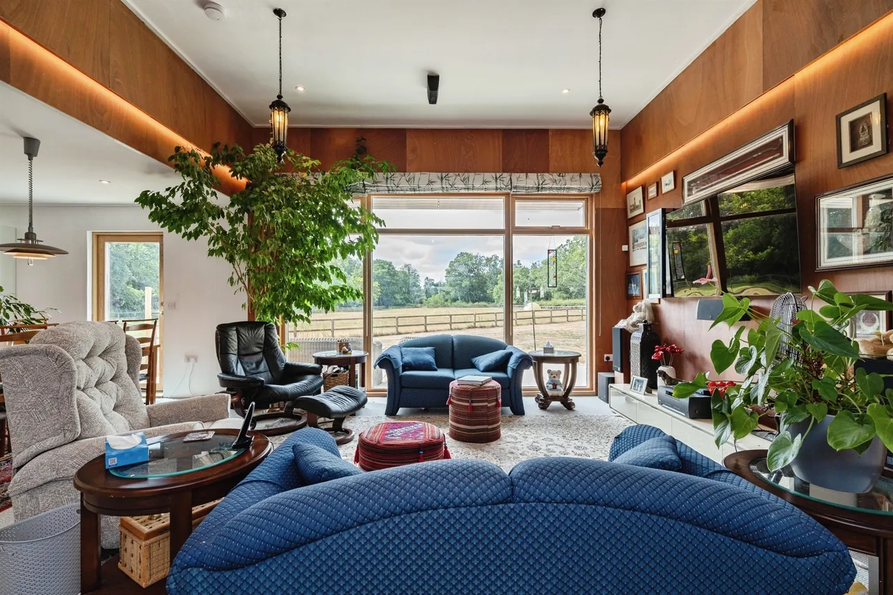 Mere Road, Stow Bedon, NR17, photo 9